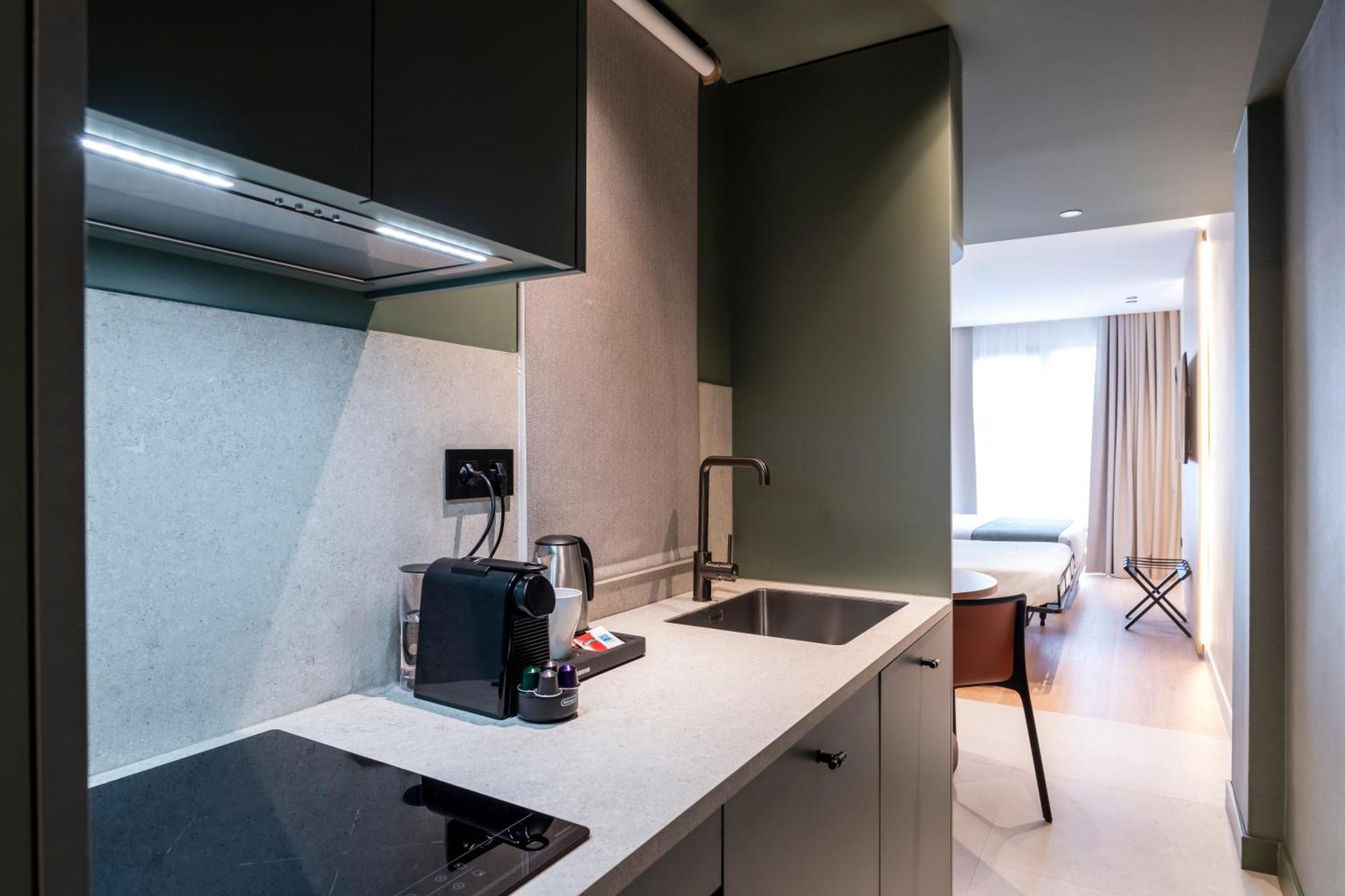 Aparthotel Atenea Calabria Barcelona