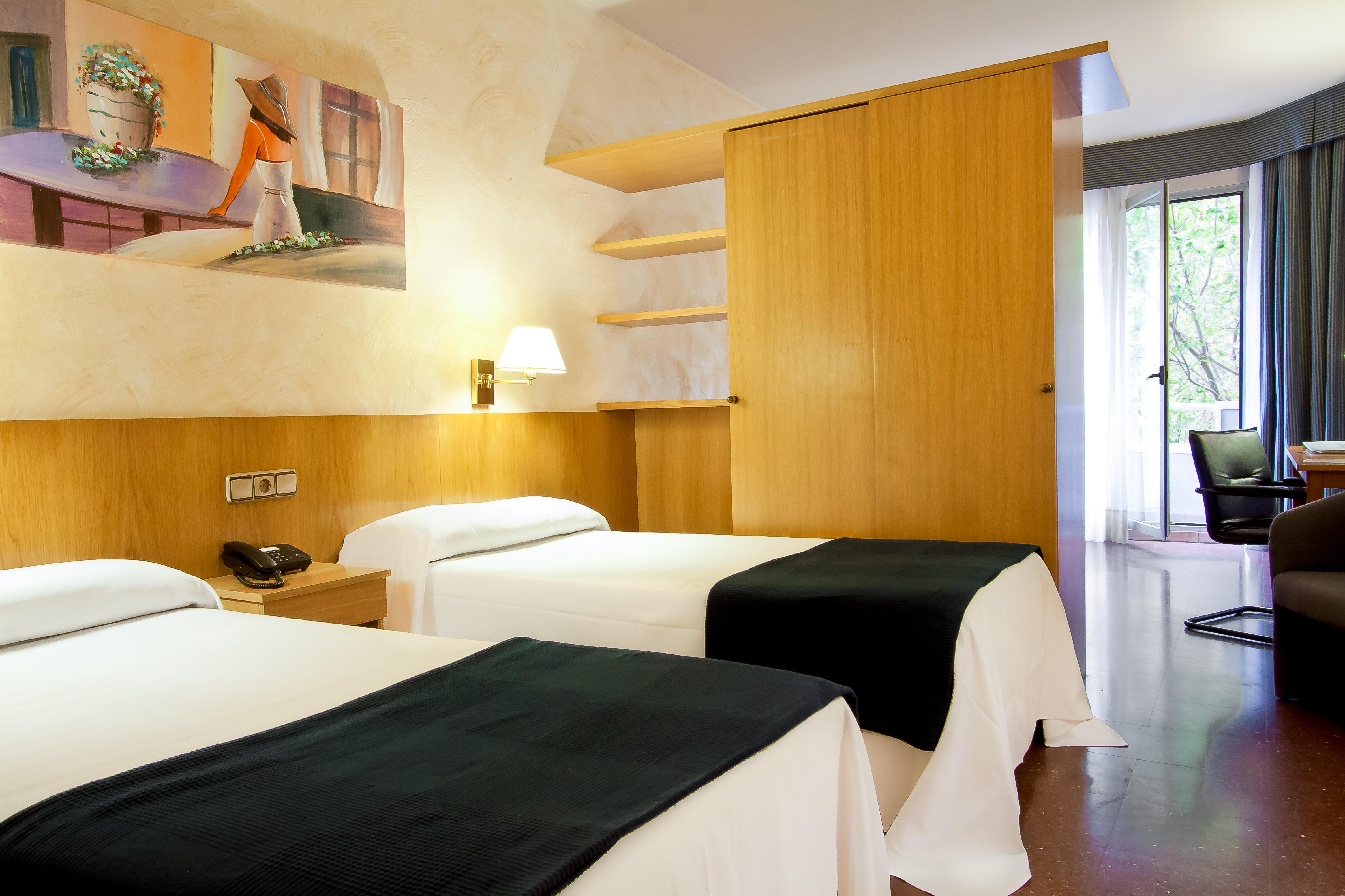 Aparthotel Atenea Calabria Barcelona