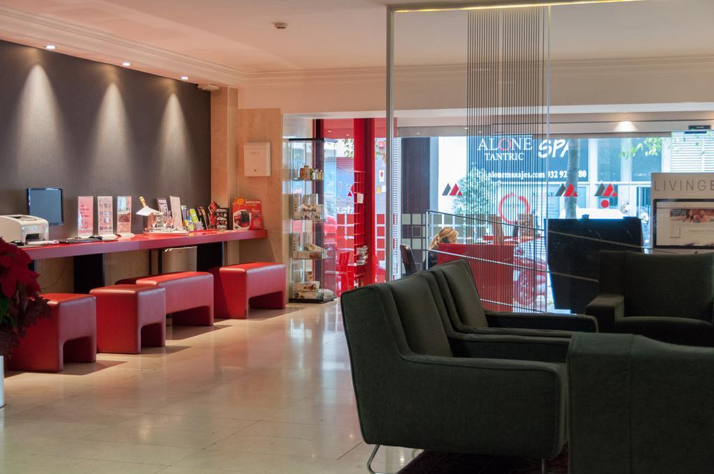 Atenea Calabria Aparthotel Barcelona
